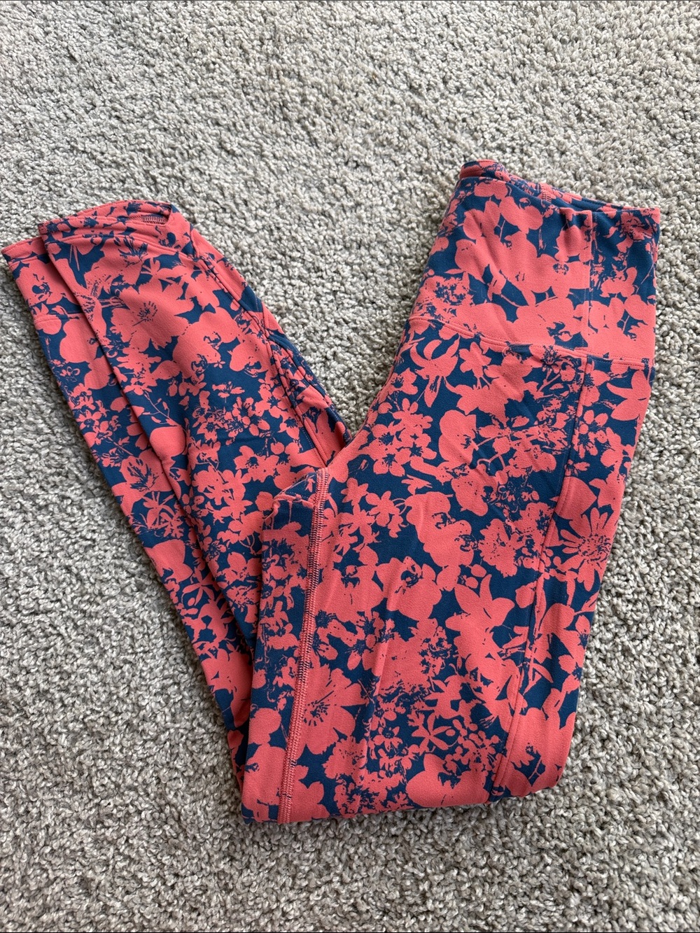 lululemon athletica Women’s Coral and Navy Floral-Print 7/8 Legging